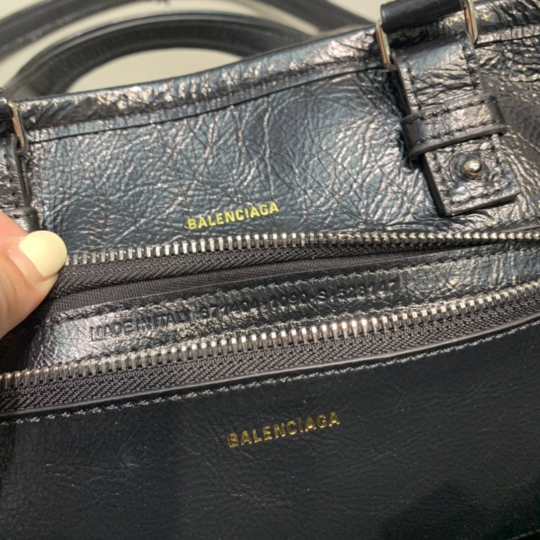 Balenciaga Tote Handbag Shopping Bag Black